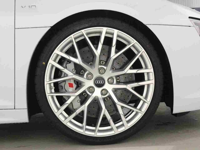 AUDI R8 2016 Image 31