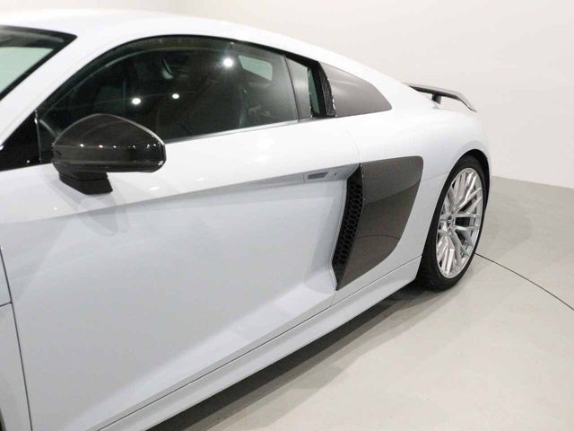 AUDI R8 2016 Image 31