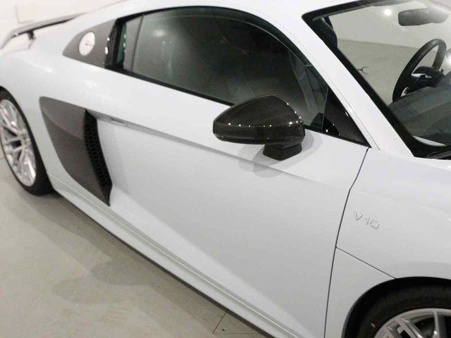 AUDI R8 2016 Image 31