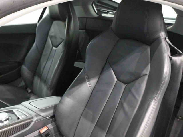 AUDI R8 2016 Image 31