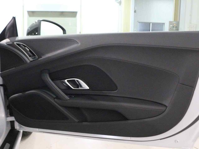 AUDI R8 2016 Image 31