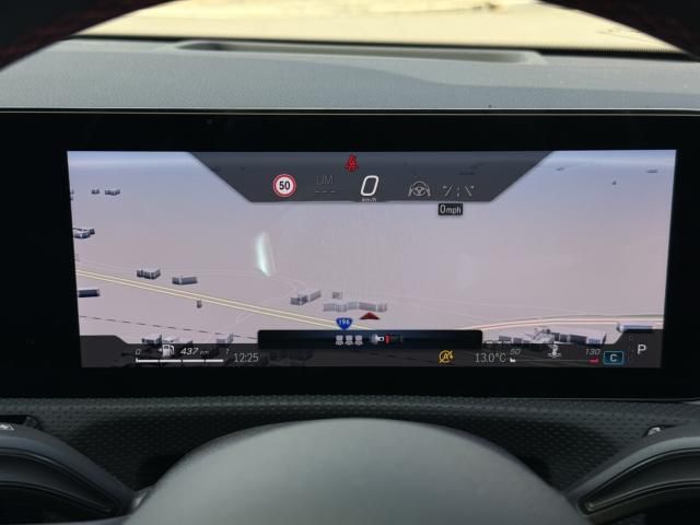 MERCEDES BENZ CLA CL 2024 Image 31