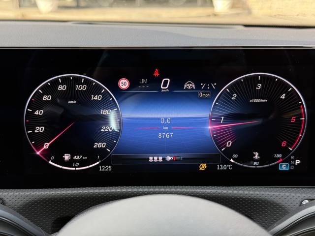 MERCEDES BENZ CLA CL 2024 Image 31