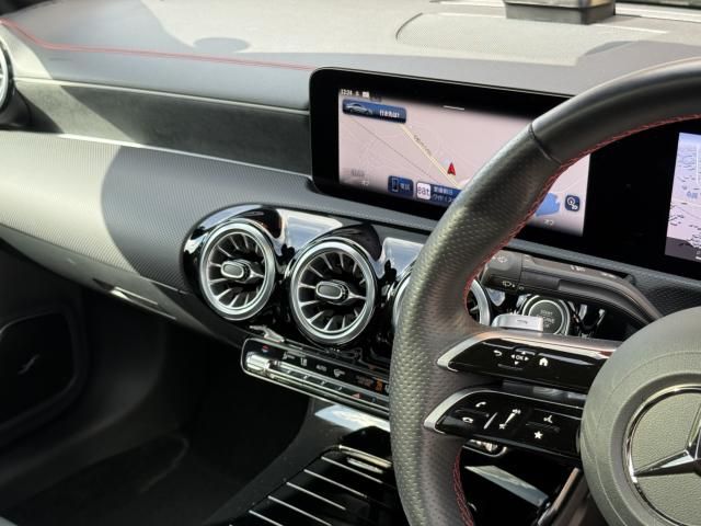 MERCEDES BENZ CLA CL 2024 Image 31