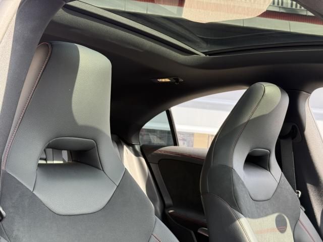 MERCEDES BENZ CLA CL 2024 Image 31