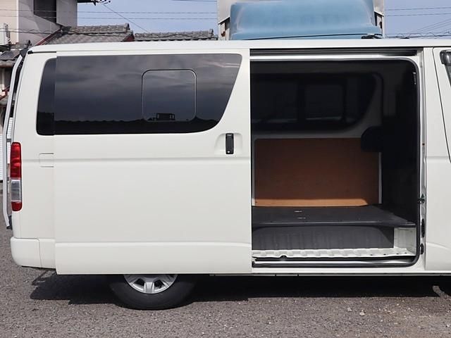 TOYOTA HIACE VAN 2WD 2020 Image 31