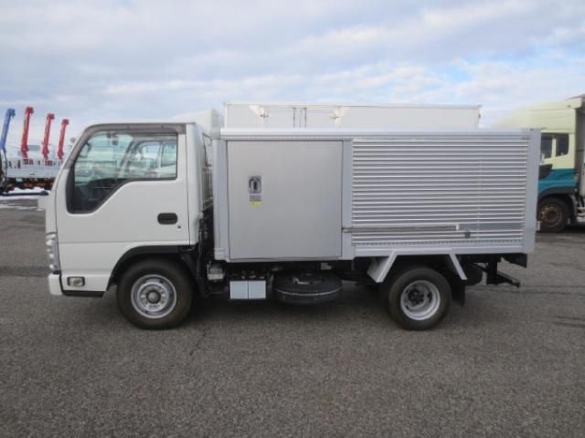 ISUZU ELF 2019 Image 31