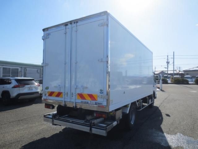 MITSUBISHI CANTER 2017 Image 31