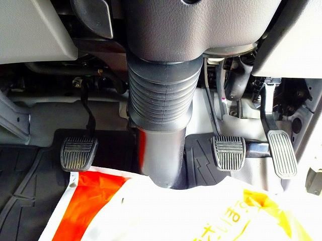 HINO DUTRO 2016 Image 31