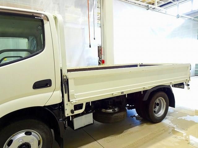 HINO DUTRO 2016 Image 31