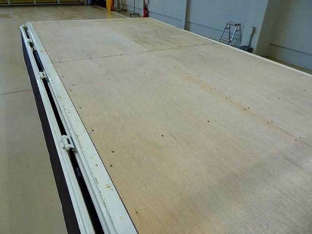 HINO DUTRO 2016 Image 31