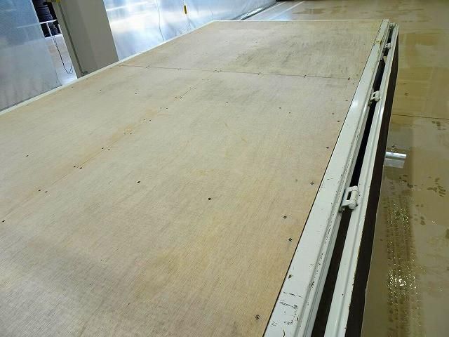 HINO DUTRO 2016 Image 31