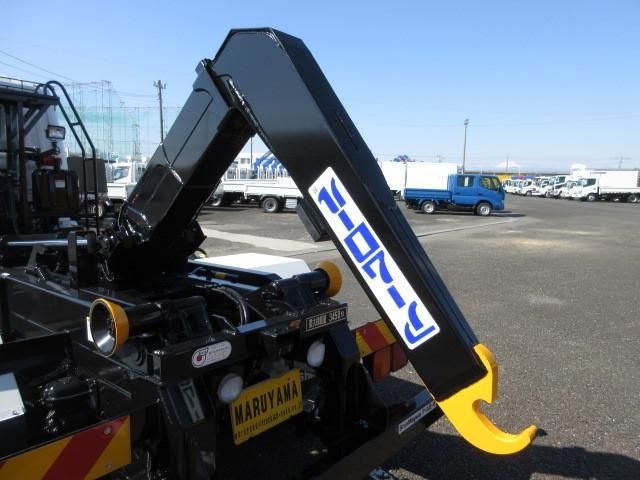 MITSUBISHI FUSOU FIGHTER 2025 Image 31