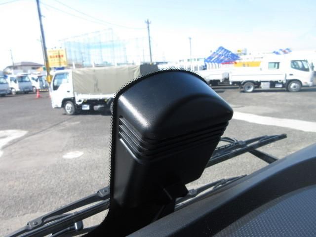 MITSUBISHI FUSOU FIGHTER 2025 Image 31