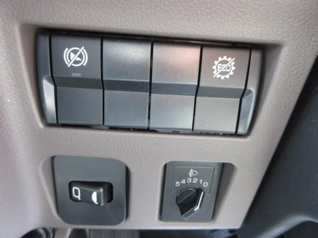 MITSUBISHI CANTER 2025 Image 31