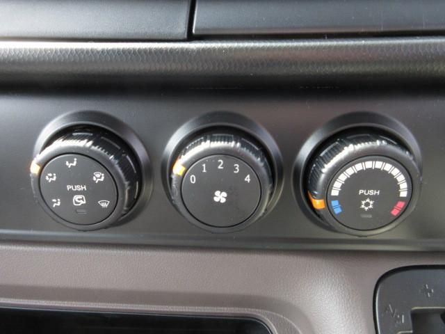 MITSUBISHI CANTER 2025 Image 31