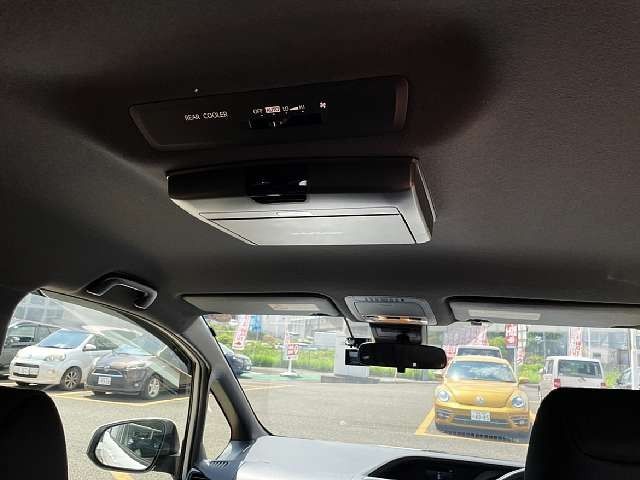 TOYOTA VOXY 2018 Image 31