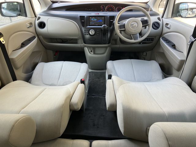 MAZDA BIANTE 2014 Image 31