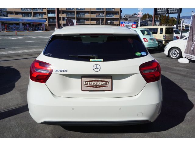 MERCEDES BENZ A CLAS 2017 Image 31