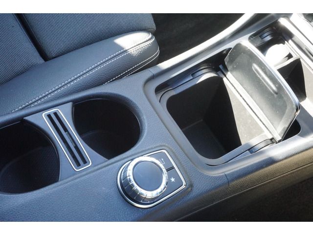 MERCEDES BENZ A CLAS 2017 Image 31