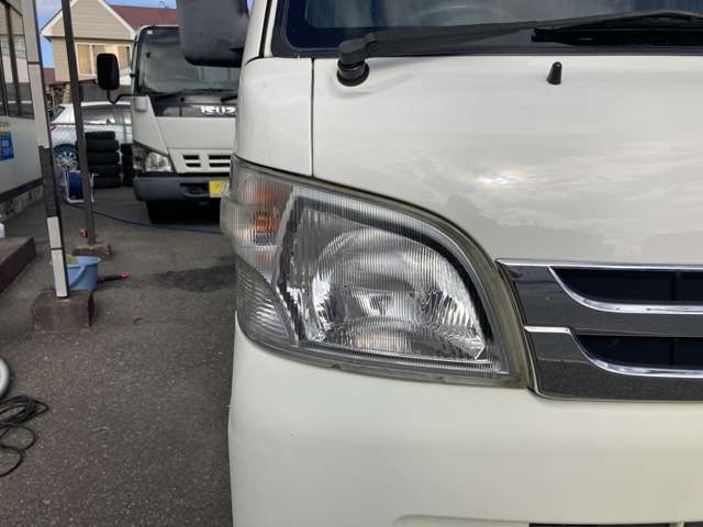 DAIHATSU HIJET TRUCK 4WD 2014 Image 31