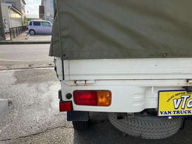 DAIHATSU HIJET TRUCK 4WD 2014 Image 31