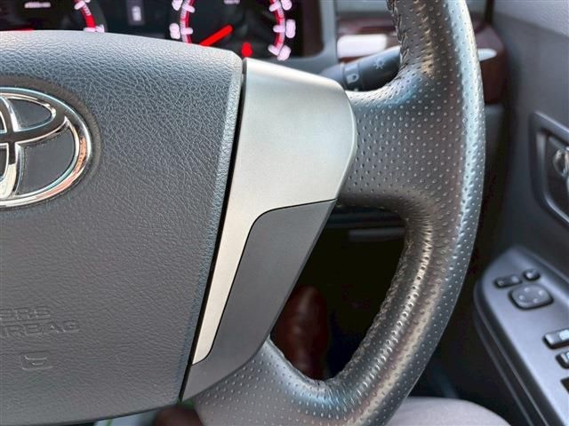 TOYOTA ALPHARD 2013 Image 31