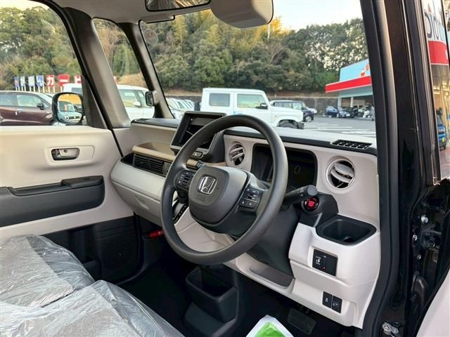 HONDA N BOX 2024 Image 31