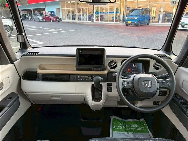 HONDA N BOX 2024 Image 31