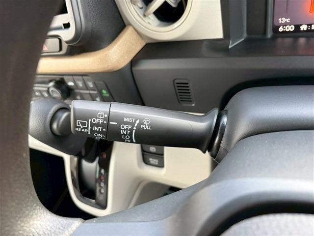 HONDA N BOX 2024 Image 31