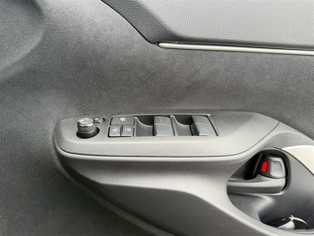 TOYOTA YARIS CROSS 2023 Image 31