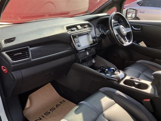 NISSAN LEAF 2020 Image 31