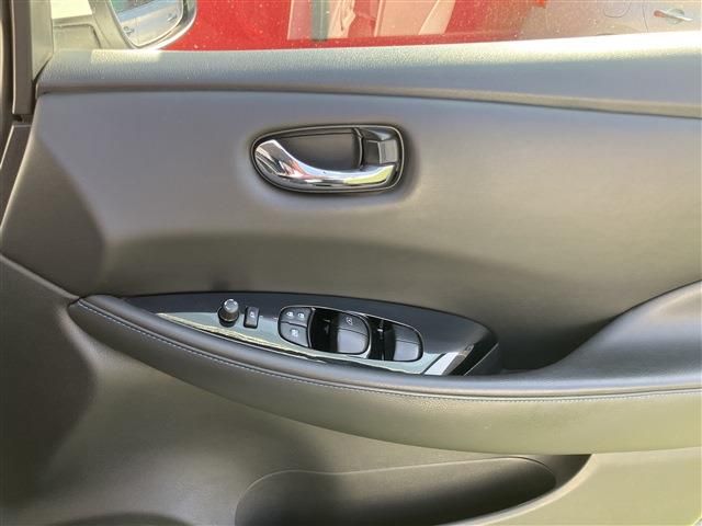 NISSAN LEAF 2020 Image 31
