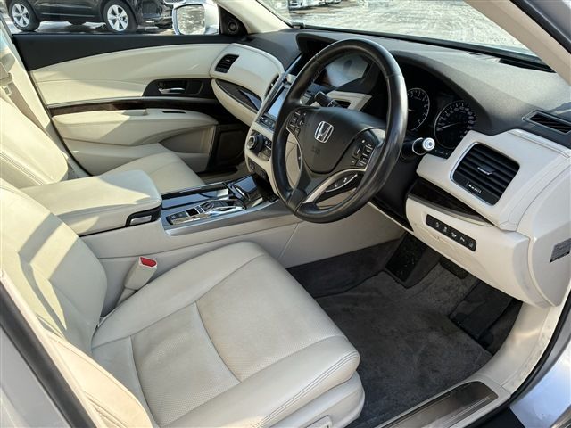 HONDA LEGEND HYBRID 2017 Image 31
