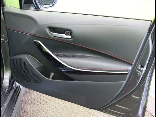 TOYOTA COROLLA SPORT HYBRID 2020 Image 31