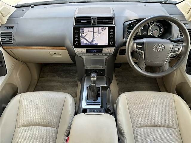 TOYOTA LANDCRUISER PRADO 2022 Image 31