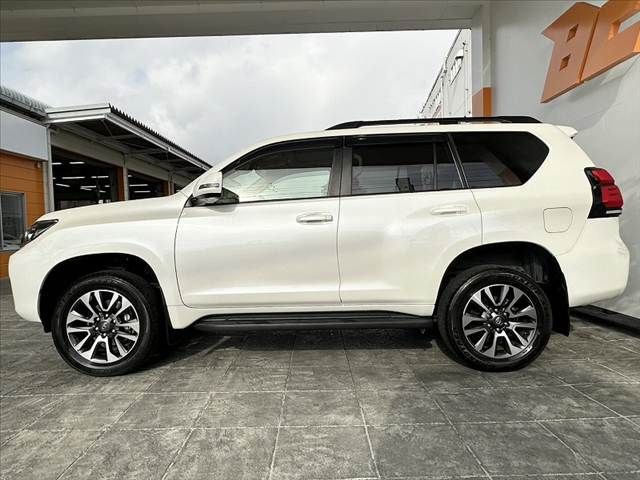 TOYOTA LANDCRUISER PRADO 2022 Image 31