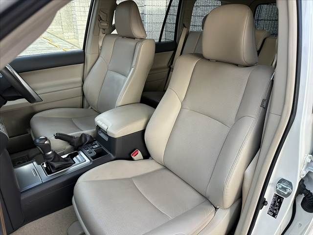 TOYOTA LANDCRUISER PRADO 2022 Image 31