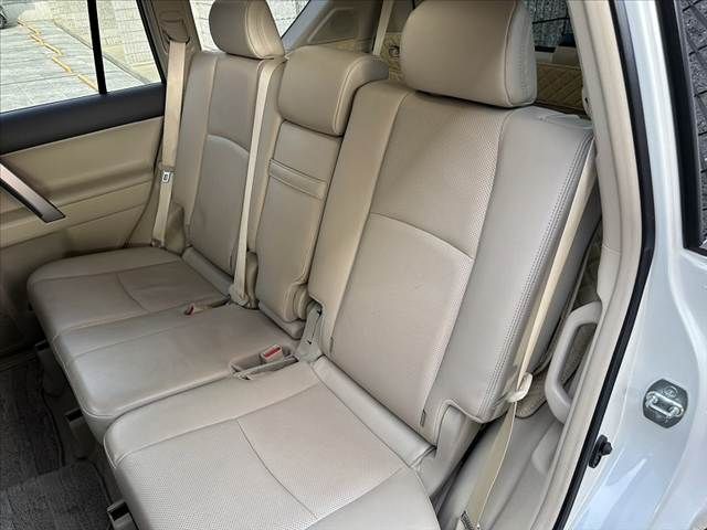 TOYOTA LANDCRUISER PRADO 2022 Image 31