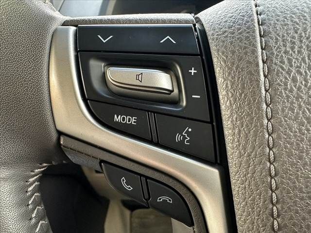 TOYOTA LANDCRUISER PRADO 2022 Image 31