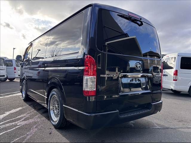 TOYOTA REGIUSACE VAN 2WD 2019 Image 31