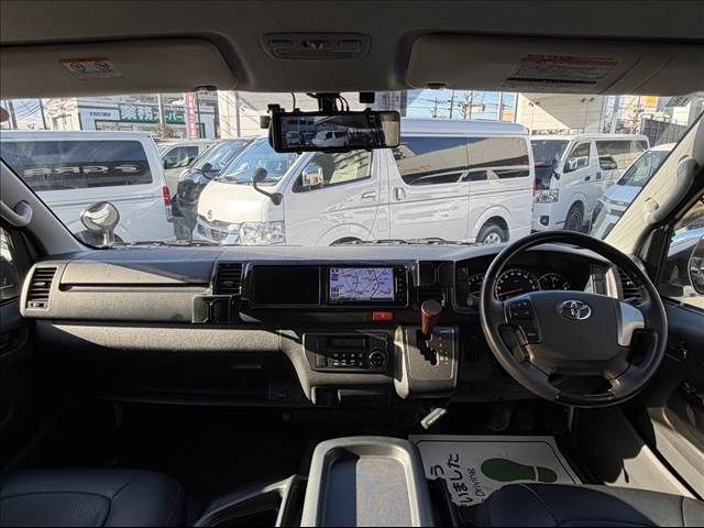 TOYOTA REGIUSACE VAN 4WD 2017 Image 31