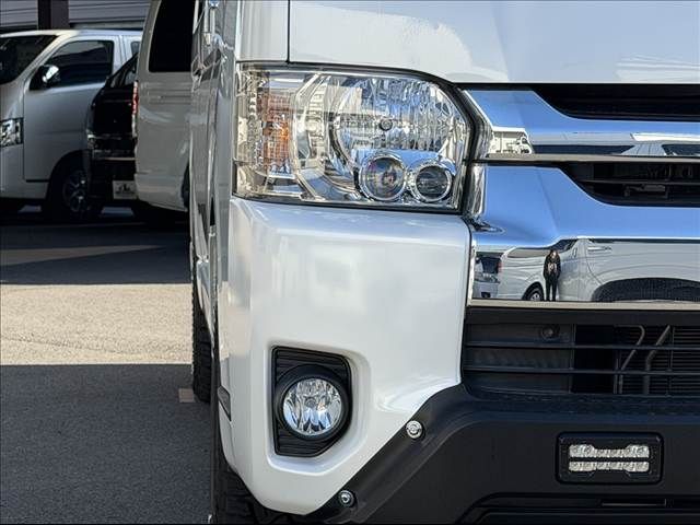 TOYOTA REGIUSACE VAN 4WD 2017 Image 31