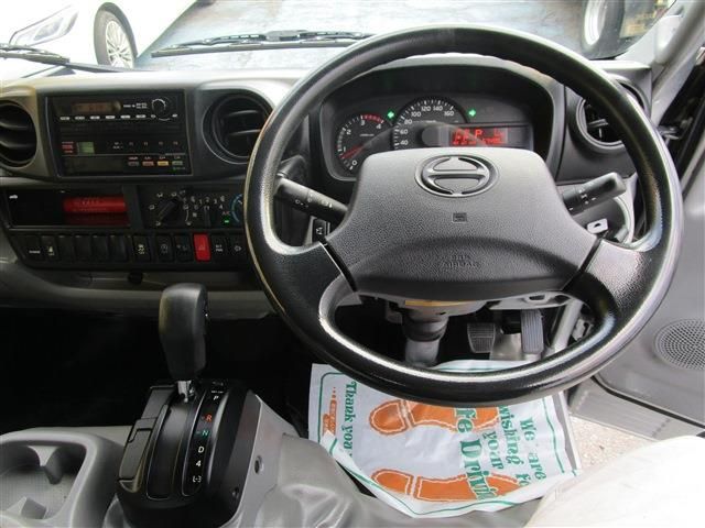 HINO DUTRO 2017 Image 31