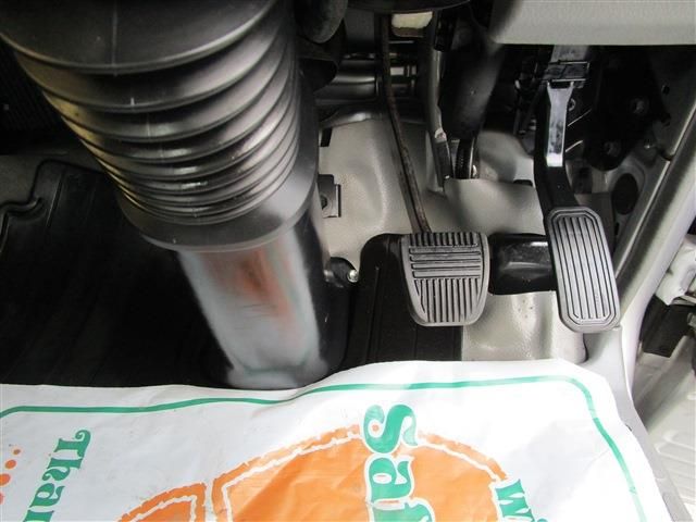 HINO DUTRO 2017 Image 31