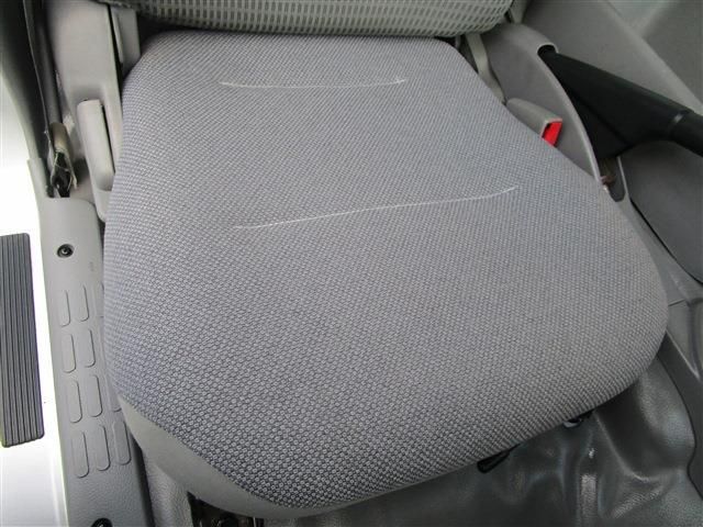 HINO DUTRO 2017 Image 31