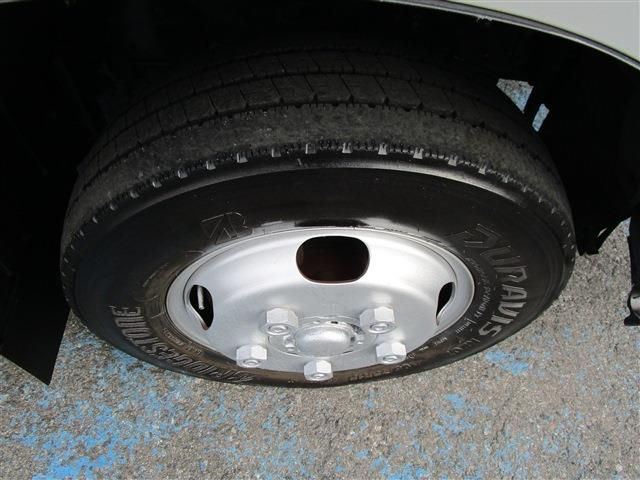 HINO DUTRO 2017 Image 31