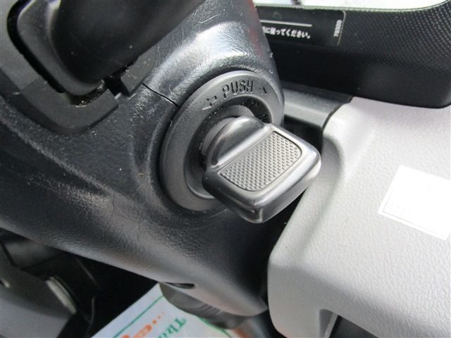 HINO DUTRO 2017 Image 31