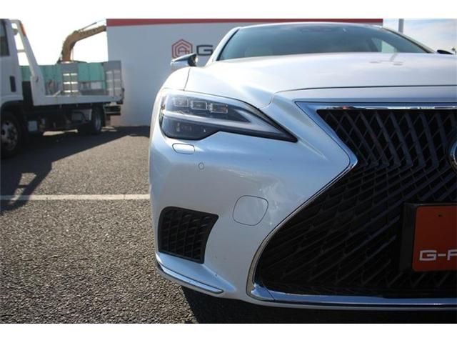 TOYOTA LEXUS LS500 2020 Image 31