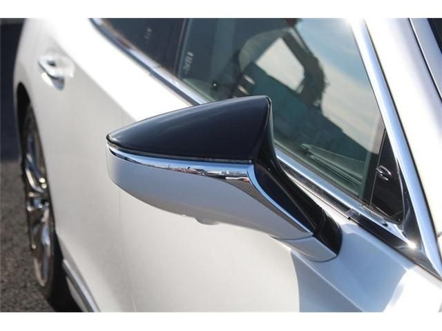 TOYOTA LEXUS LS500 2020 Image 31